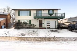 156 Cowley Bay  Fort Mcmurray, AB T9K 1G5