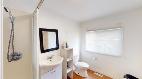 301 Grenfell Crescent, Fort Mcmurray, AB - Indoor Photo Showing Bathroom