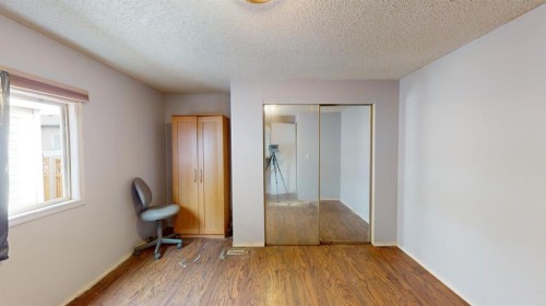 301 Grenfell Crescent, Fort Mcmurray, AB - Indoor Photo Showing Other Room