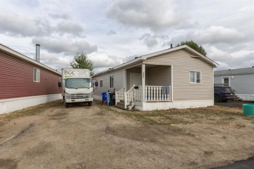 301 Grenfell Crescent, Fort Mcmurray, AB - Outdoor With Exterior