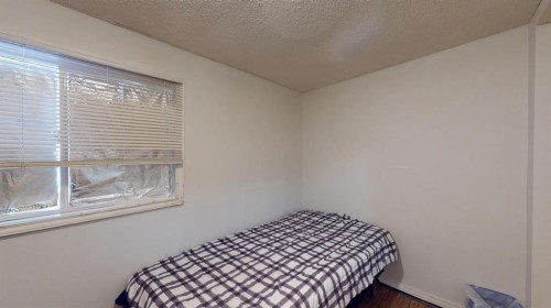 301 Grenfell Crescent, Fort Mcmurray, AB - Indoor Photo Showing Bedroom