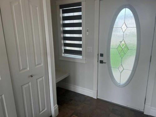 146 Plamondon Way, Fort Mcmurray, AB - Indoor Photo Showing Other Room