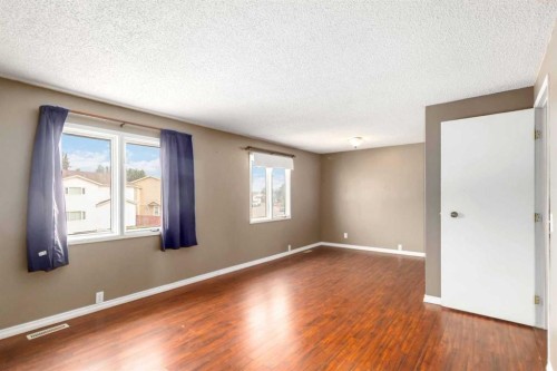 170 Windsor Drive, Fort Mcmurray, AB - Indoor Photo Showing Other Room