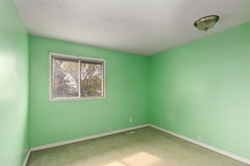 170 Windsor Drive, Fort Mcmurray, AB - Indoor Photo Showing Other Room