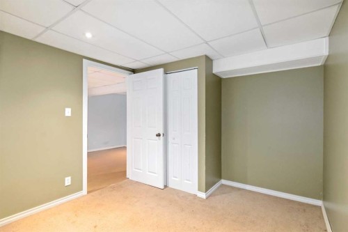 170 Windsor Drive, Fort Mcmurray, AB - Indoor Photo Showing Other Room