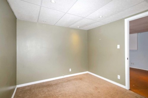 170 Windsor Drive, Fort Mcmurray, AB - Indoor Photo Showing Other Room