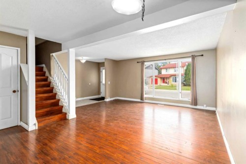 170 Windsor Drive, Fort Mcmurray, AB - Indoor Photo Showing Other Room