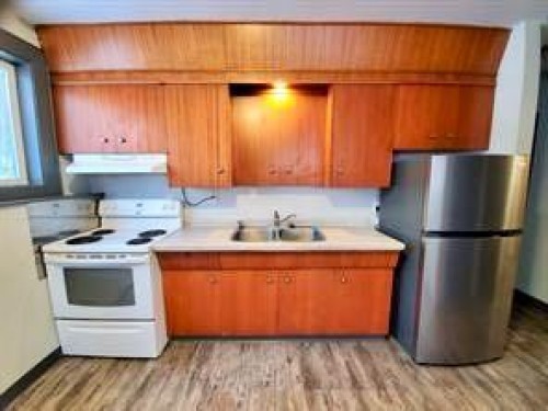 66 Lakeview, Lac La Biche, AB - Indoor Photo Showing Kitchen
