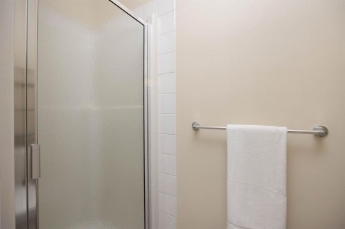 5-105 Fontaine Crescent, Fort Mcmurray, AB - Indoor Photo Showing Bathroom