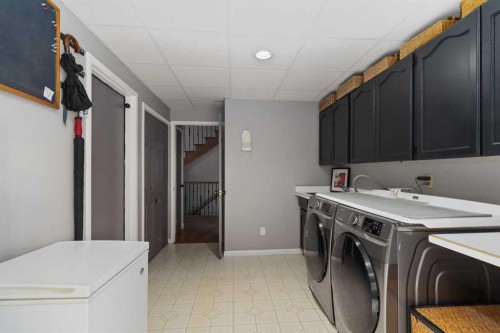 145 Burns Place, Fort Mcmurray, AB - Indoor Photo Showing Laundry Room