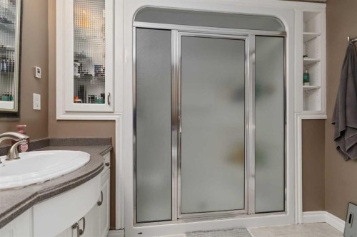 145 Burns Place, Fort Mcmurray, AB - Indoor Photo Showing Bathroom