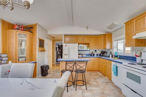 244 Cokerill Crescent, Fort Mcmurray, AB - Indoor Photo Showing Kitchen