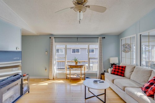 244 Cokerill Crescent, Fort Mcmurray, AB - Indoor Photo Showing Living Room