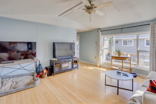 244 Cokerill Crescent, Fort Mcmurray, AB - Indoor Photo Showing Living Room
