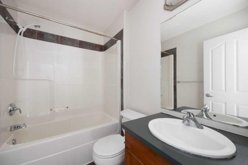 370 Parsons Creek Drive, Fort Mcmurray, AB - Indoor Photo Showing Bathroom