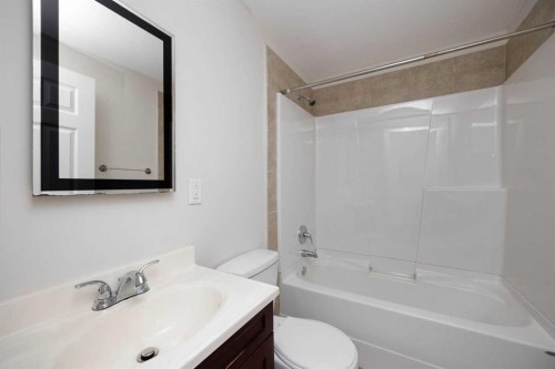 370 Parsons Creek Drive, Fort Mcmurray, AB - Indoor Photo Showing Bathroom