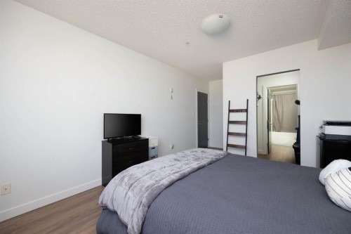 406-136C Sandpiper Road, Fort Mcmurray, AB - Indoor Photo Showing Bedroom