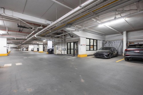 406-136C Sandpiper Road, Fort Mcmurray, AB - Indoor Photo Showing Garage