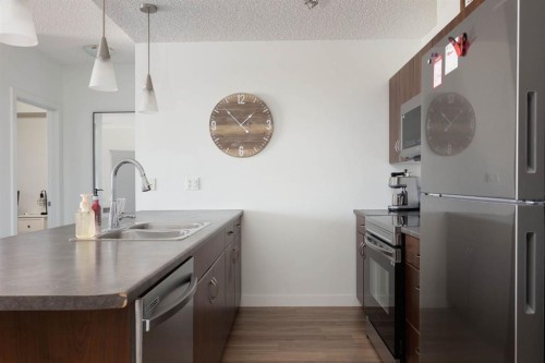 406-136C Sandpiper Road, Fort Mcmurray, AB - Indoor Photo Showing Kitchen With Double Sink