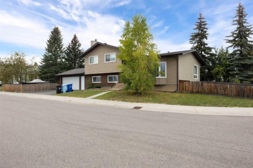 206 Leigh Crescent, Fort Mcmurray, AB - Outdoor