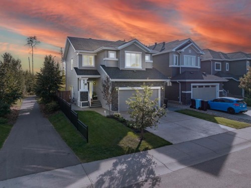 204 Dafoe Way, Fort Mcmurray, AB - Outdoor With Facade