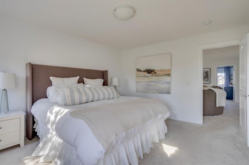 204 Dafoe Way, Fort Mcmurray, AB - Indoor Photo Showing Bedroom