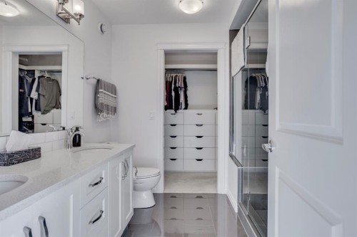 204 Dafoe Way, Fort Mcmurray, AB - Indoor Photo Showing Bathroom