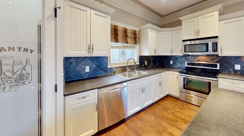 149 Juniper Street, Fort Mcmurray, AB - Indoor Photo Showing Kitchen With Stainless Steel Kitchen With Double Sink