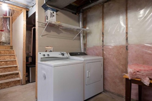 164 Cinnamon Street, Fort Mcmurray, AB - Indoor Photo Showing Laundry Room