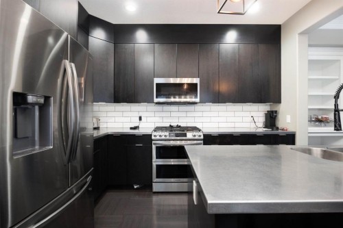 169 Shalestone Way, Fort Mcmurray, AB - Indoor Photo Showing Kitchen With Stainless Steel Kitchen With Double Sink With Upgraded Kitchen