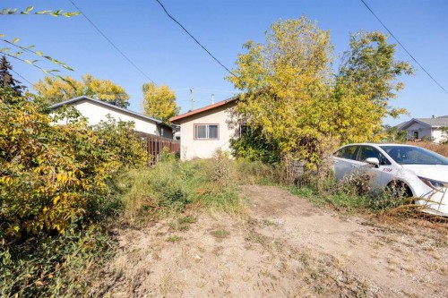 9907B Gordon Avenue, Fort Mcmurray, AB - Outdoor