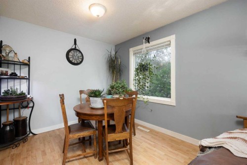 54 Birch Road, Fort Mcmurray, AB - Indoor Photo Showing Dining Room