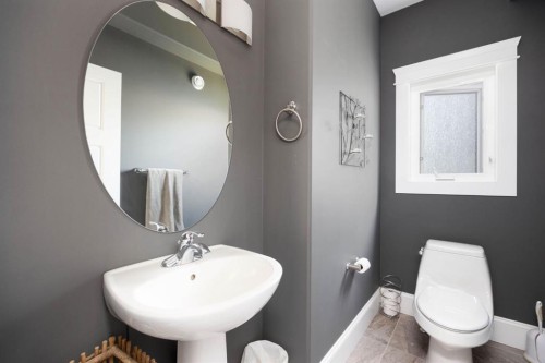 149 Ward Crescent, Fort Mcmurray, AB - Indoor Photo Showing Bathroom