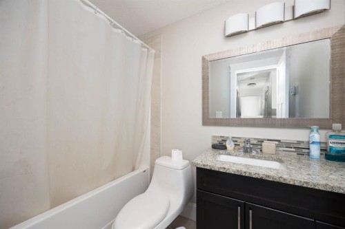 149 Ward Crescent, Fort Mcmurray, AB - Indoor Photo Showing Bathroom