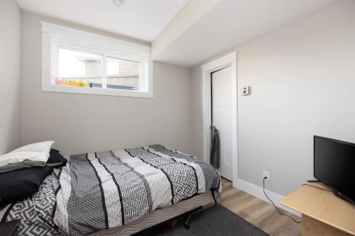 149 Ward Crescent, Fort Mcmurray, AB - Indoor Photo Showing Bedroom