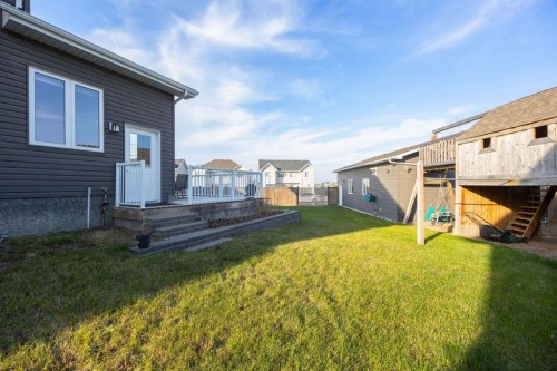 149 Ward Crescent, Fort Mcmurray, AB - Outdoor With Deck Patio Veranda