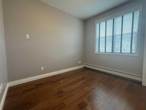 302-9919 Gordon Avenue, Fort Mcmurray, AB - Indoor Photo Showing Other Room