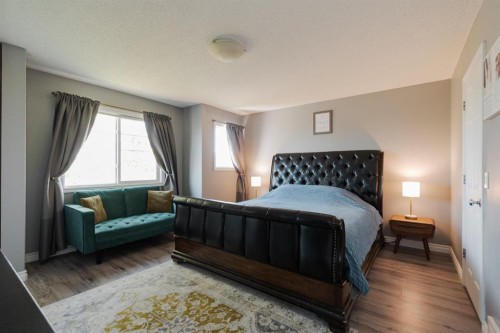216 Coyote Crescent, Fort Mcmurray, AB - Indoor Photo Showing Bedroom
