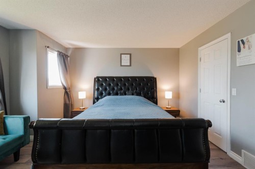 216 Coyote Crescent, Fort Mcmurray, AB - Indoor Photo Showing Bedroom
