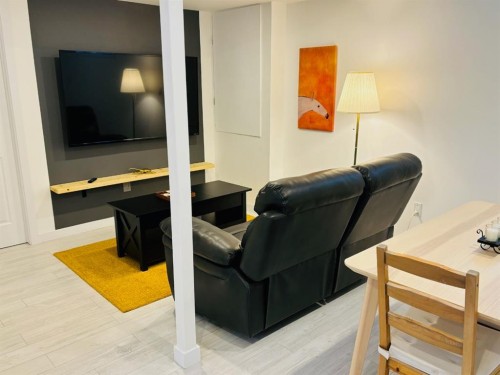 216 Coyote Crescent, Fort Mcmurray, AB - Indoor Photo Showing Other Room