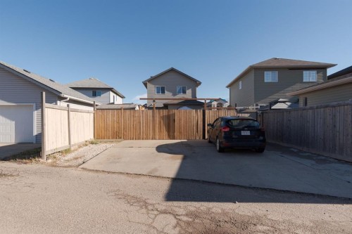 216 Coyote Crescent, Fort Mcmurray, AB - Outdoor With Exterior