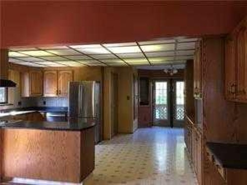 10024 103 Ave, Lac La Biche, AB - Indoor Photo Showing Kitchen