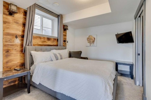 340 Killdeer Way, Fort Mcmurray, AB - Indoor Photo Showing Bedroom