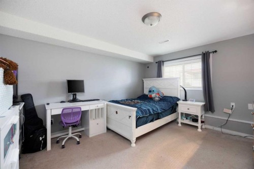 7-220 Swanson Crescent, Fort Mcmurray, AB - Indoor Photo Showing Bedroom