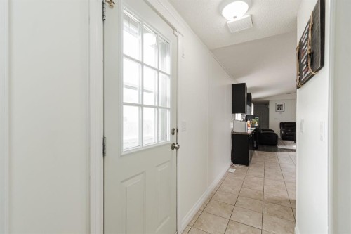 152 Harpe Way, Fort Mcmurray, AB - Indoor Photo Showing Other Room