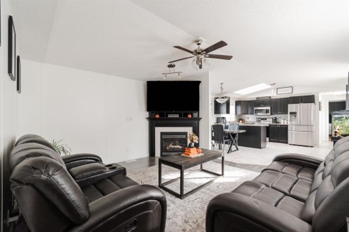 152 Harpe Way, Fort Mcmurray, AB - Indoor Photo Showing Living Room With Fireplace