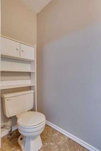 153C Dickins Drive, Fort Mcmurray, AB - Indoor Photo Showing Bathroom