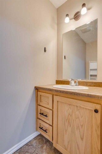 153C Dickins Drive, Fort Mcmurray, AB - Indoor Photo Showing Bathroom