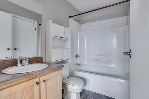 153C Dickins Drive, Fort Mcmurray, AB - Indoor Photo Showing Bathroom