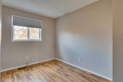 153C Dickins Drive, Fort Mcmurray, AB - Indoor Photo Showing Other Room
